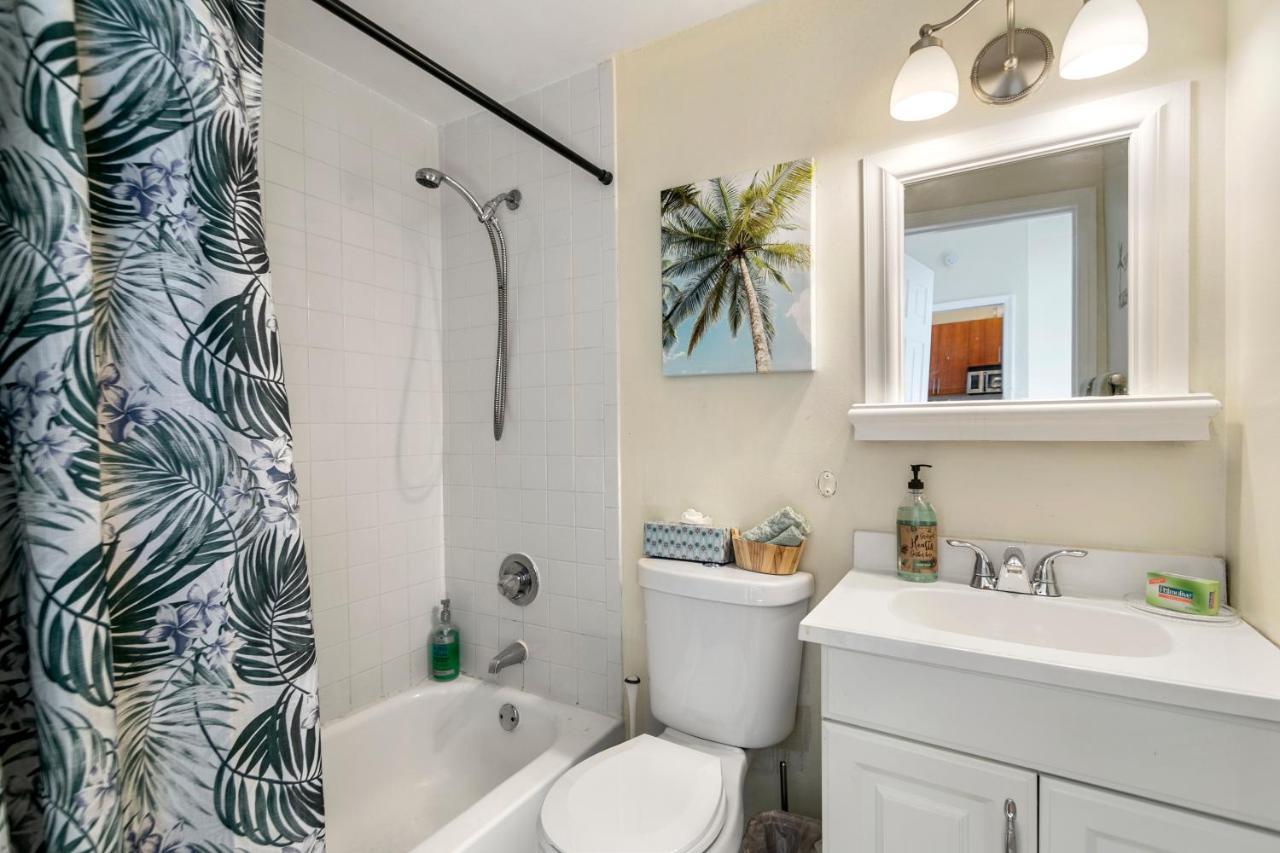 Two Bedroom Two Bath Apartment 2 Block To Beach Miami Beach Exterior foto